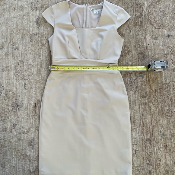 Banana Republic Stretch Shift Dress in Light Beige, Size 4 P - Picture 7 of 9